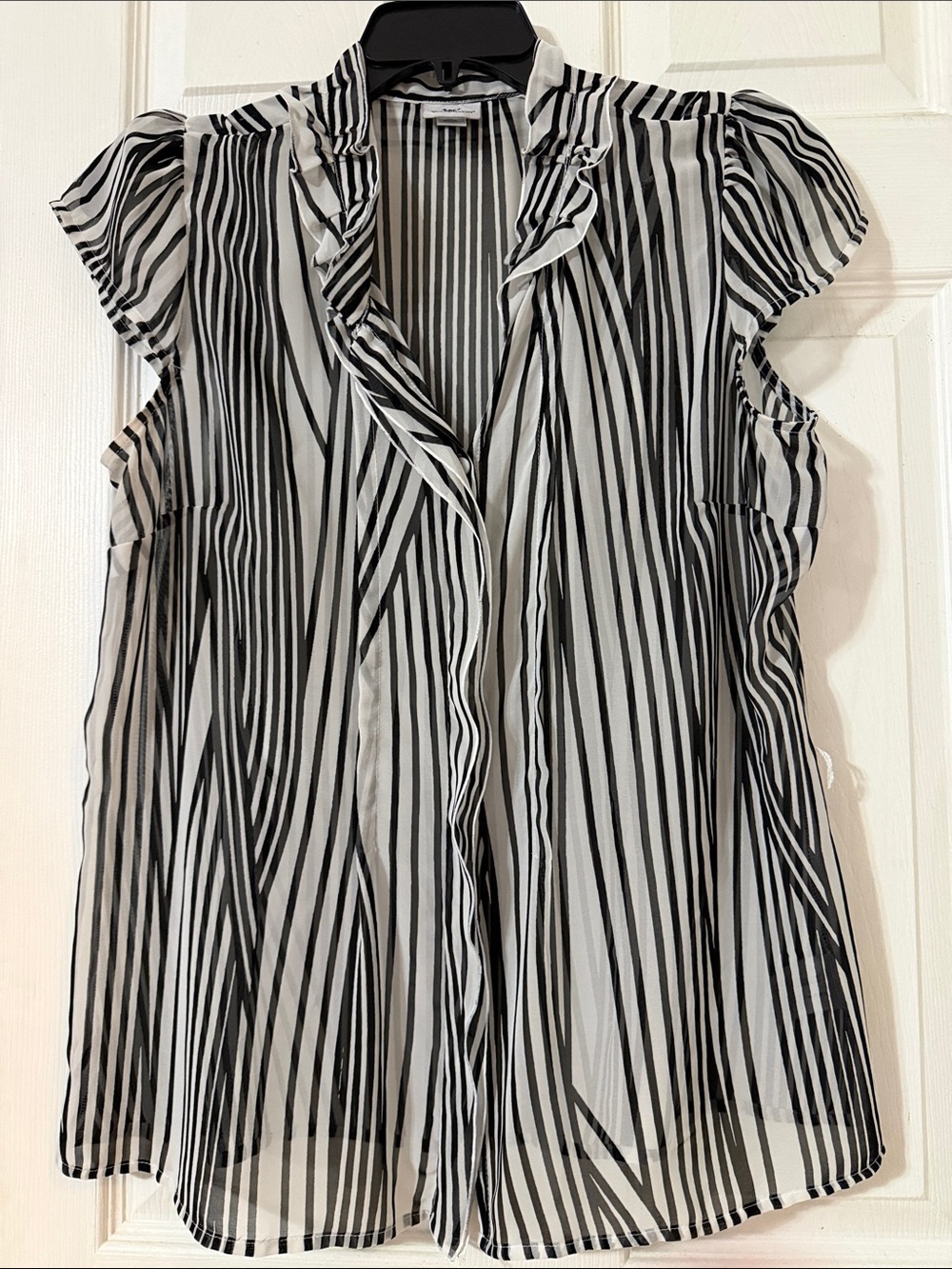 Worthington Black & White Vertical Stripe Ruffle Cap Sleeve Blouse